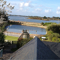 Vue haute Ria d'Etel, Bassin d'eau de mer et Moulin des Oies