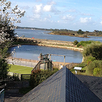 Vue haute Ria d'Etel, Bassin d'eau de mer et Moulin des Oies